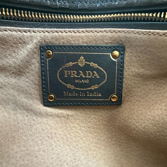 Vintage Limited-Edition Prada satchel - Picture 4 of 9